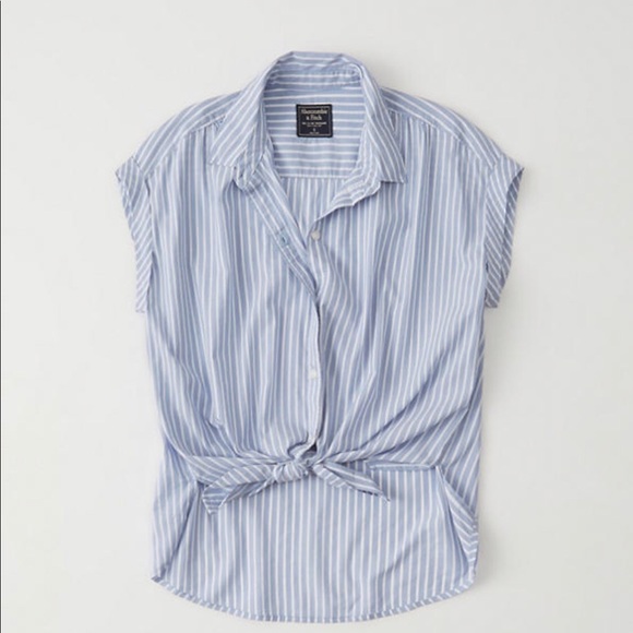 Abercrombie & Fitch Tops - Abercrombie SHORT-SLEEVE TIE-FRONT POPLIN SHIRT
